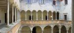 TEGLIO - Loggiato interno di Palazzo Besta